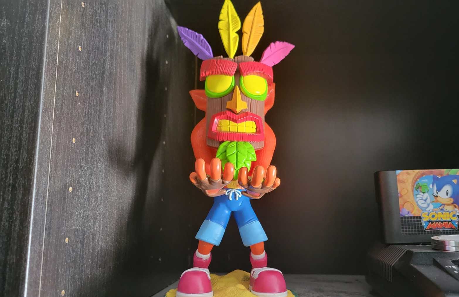 cable-guys-crash-bandicoot-aku-aku-mask